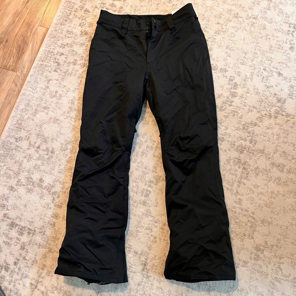 Billabong unisex snowboarding pants. Medium. Waterproof and insulated.